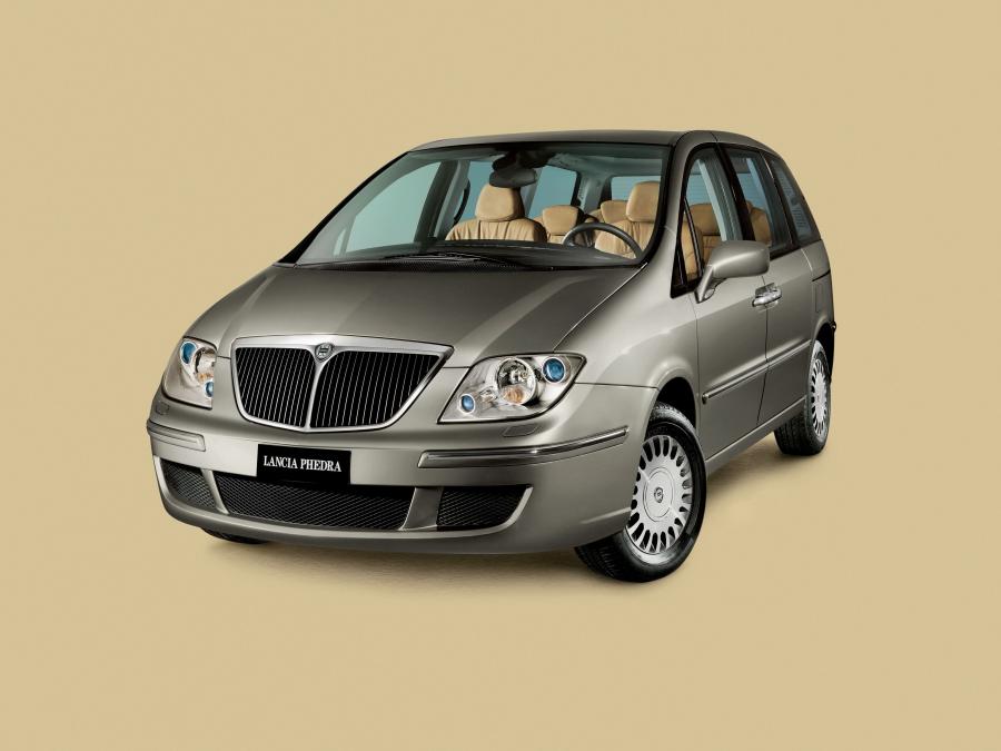  Lancia Phedra 2002 года  (фото 76 из 123)